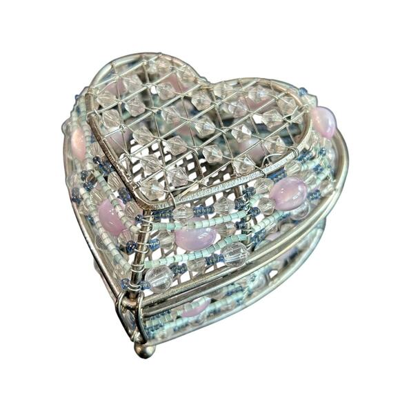Whimsical Wire- Beaded- Heart Trinket Box with Lid- Pink blues- y2k- table decor - Picture 1 of 9